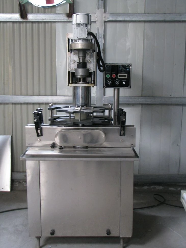 sticker labeling machine